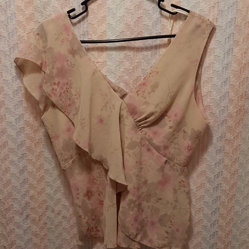 Asymmetrical Ruffled Floral Sleeveless Tailor B. Moss Blouse Cottage Granny